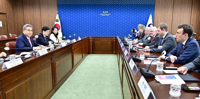 박진 외교부장관, 독일 연방하원 외교위원회 대표단 접견