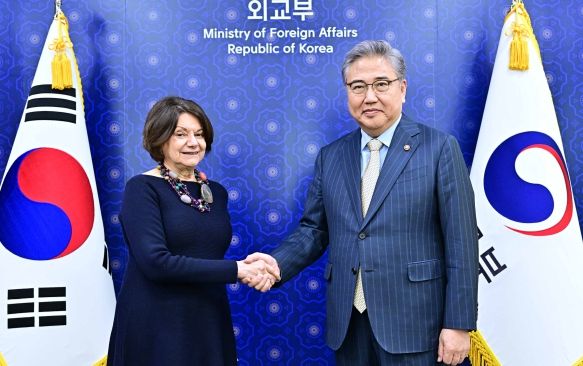 박진 외교부장관, 로즈매리 디칼로 유엔 정무평화구축국 사무차장 접견