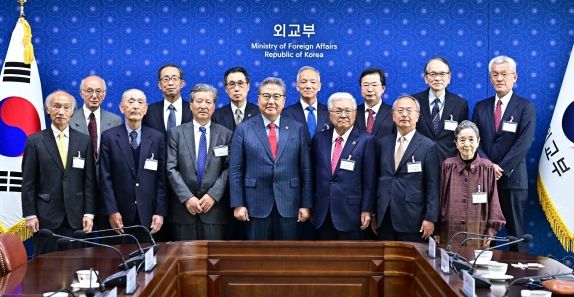 박진 외교부 장관, '일한문화교류기금' 대표단 접견