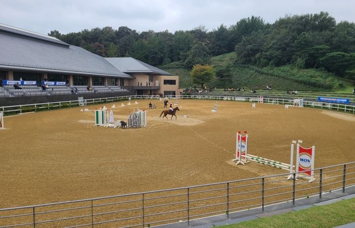 제4회 화성특례시장배 화성특례시 유소년 승마대회 경기장