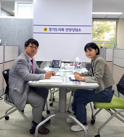 경기도의회 김재훈 의원, “안양시청 강당 영상표출 개선 등 지역 핵심사업 논의”