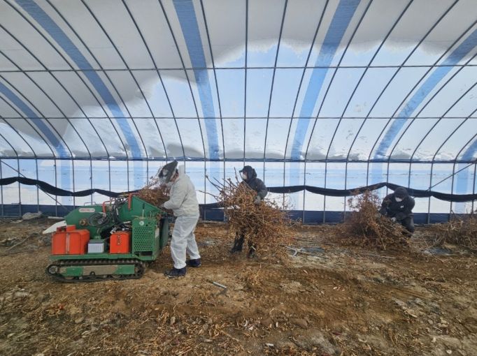 영농부산물 파쇄 모습